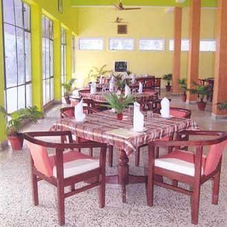 Rahi Tourist Bungalow Hotel Морадабад Екстериор снимка